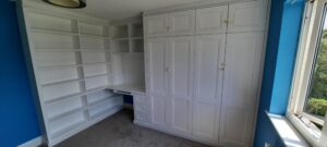 Built-in office and wardrobes